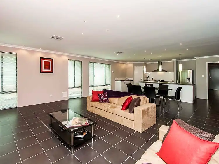 12 Ascent Fairway, Baldivis WA 6171