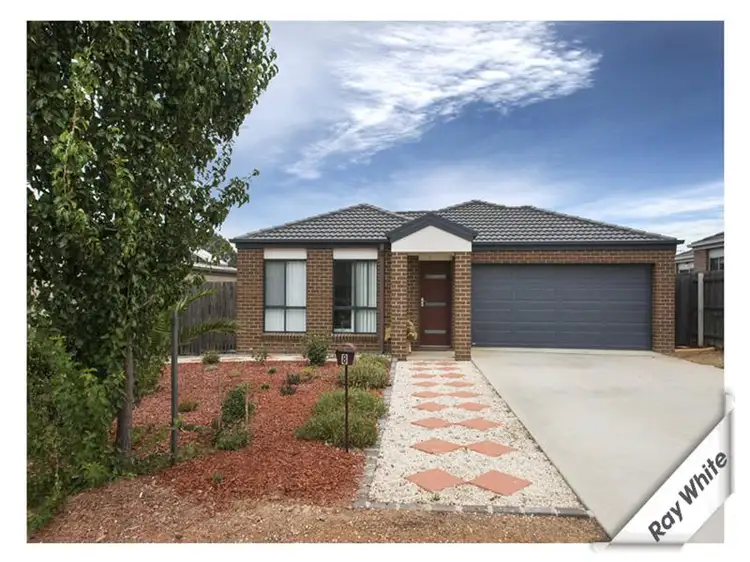 8 Jean Macnamara Street, Macgregor ACT 2615
