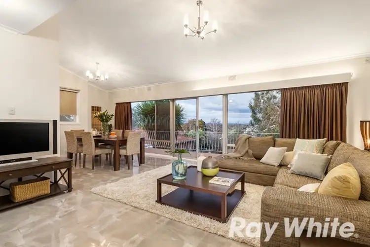 212 Waiora Road, Rosanna VIC 3084
