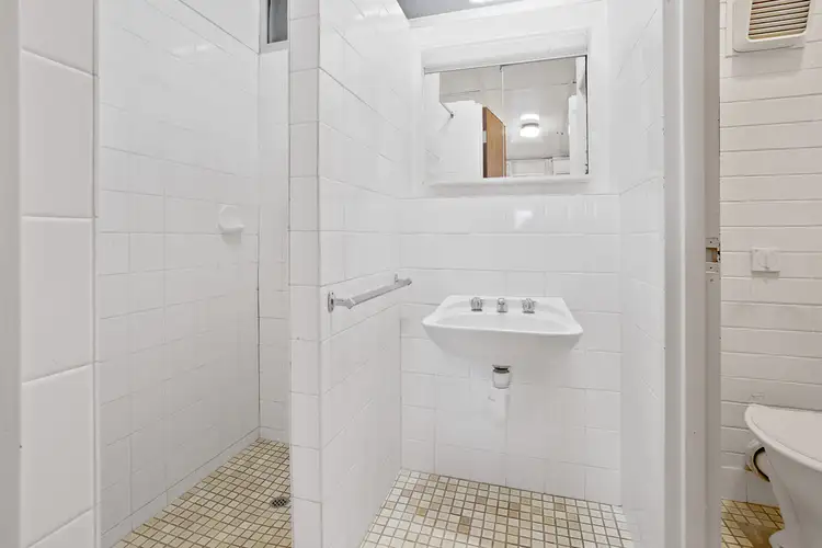 Fourth view of Homely unit listing, 2/15 Hillview Road, Pegs Creek WA 6714