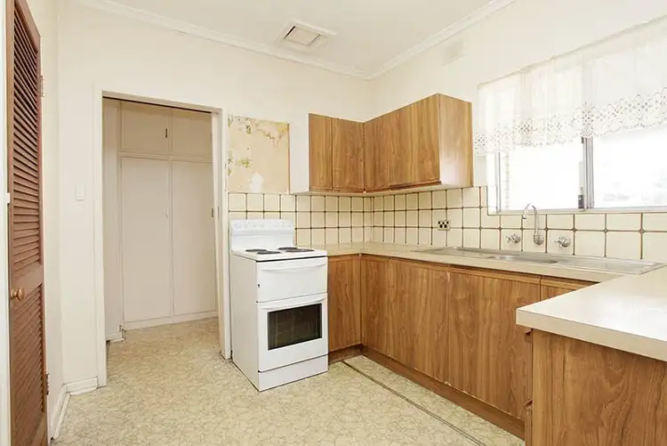 Second view of Homely house listing, 6 Mcintosh Crescent, Brahma Lodge SA 5109