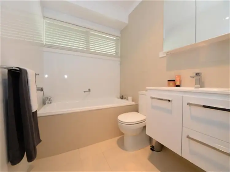 Sixth view of Homely house listing, 2 Tyrone Court, Flagstaff Hill SA 5159