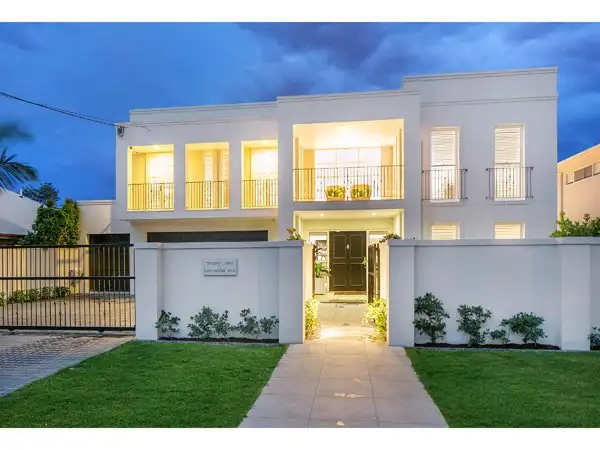 Second view of Homely house listing, 21 Katoomba Avenue, Hawthorne QLD 4171