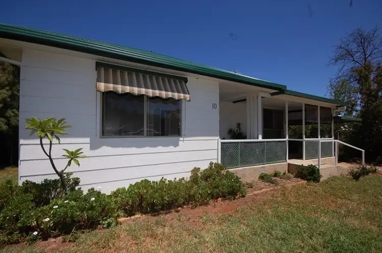 10 Cedar Crescent, Griffith NSW 2680