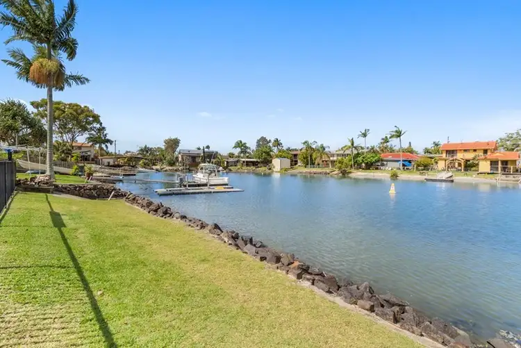 33 Gollan Drive, Tweed Heads West NSW 2485