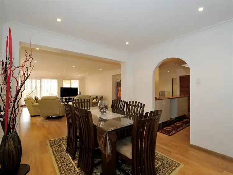 31 Haselmere Circus, Rockingham WA 6168