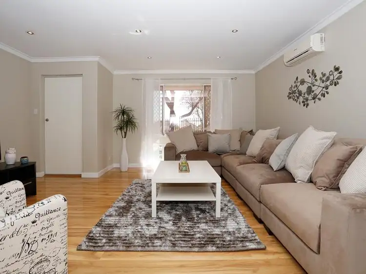 196 Blackadder Road, Swan View WA 6056