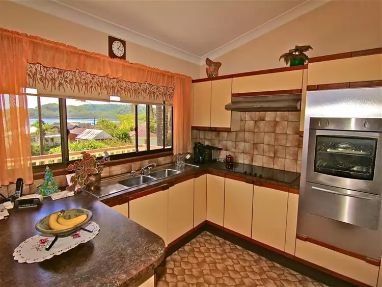 Sixth view of Homely house listing, 25 Kyeema Avenue, Saratoga NSW 2251