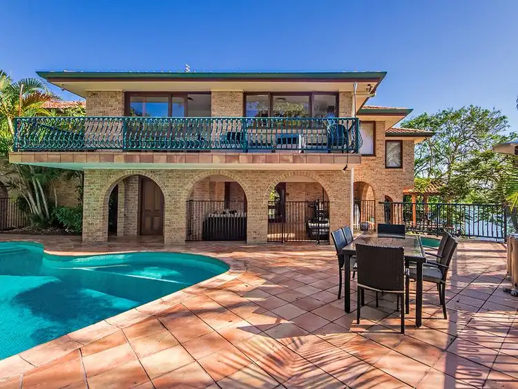 14 Nootka Court, Broadbeach Waters QLD 4218