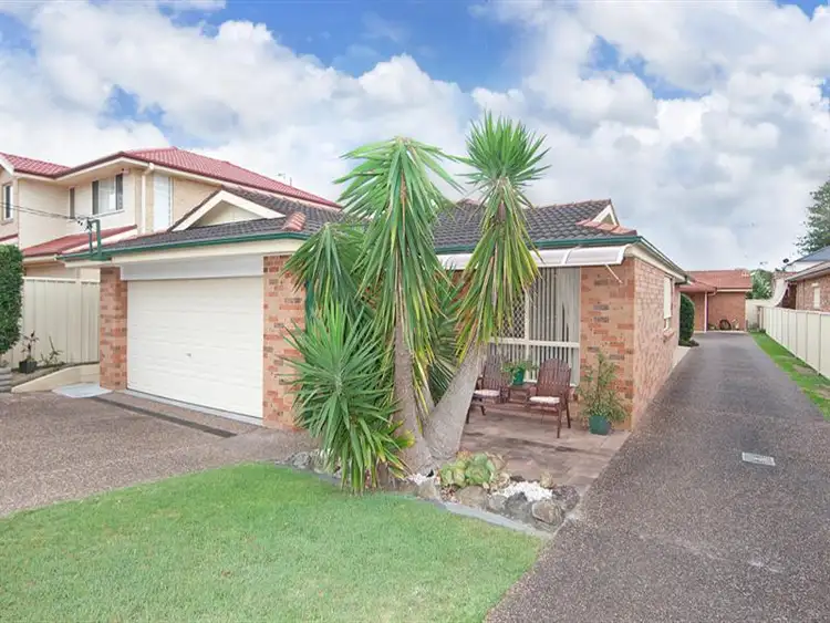 1/20 Yeddenba Avenue, Blue Bay NSW 2261