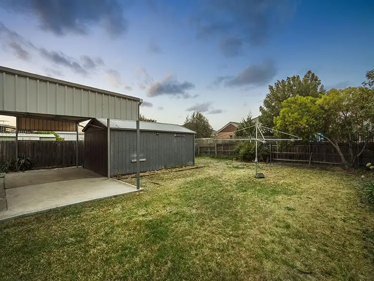 Fifth view of Homely house listing, 5 Laura Court, Sunshine North VIC 3020