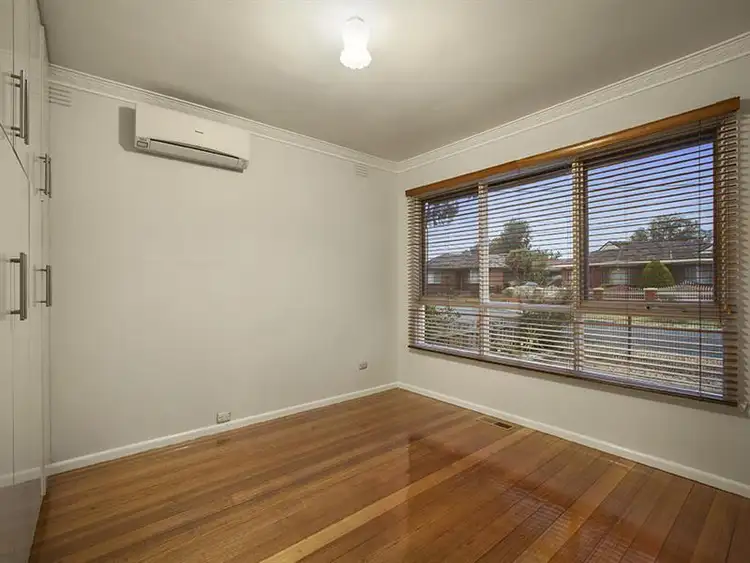 Seventh view of Homely house listing, 5 Laura Court, Sunshine North VIC 3020