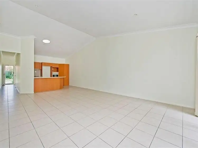 2/60 Freestone Drive, Upper Coomera QLD 4209