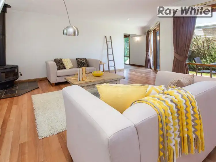 17 South Road, McCrae VIC 3938