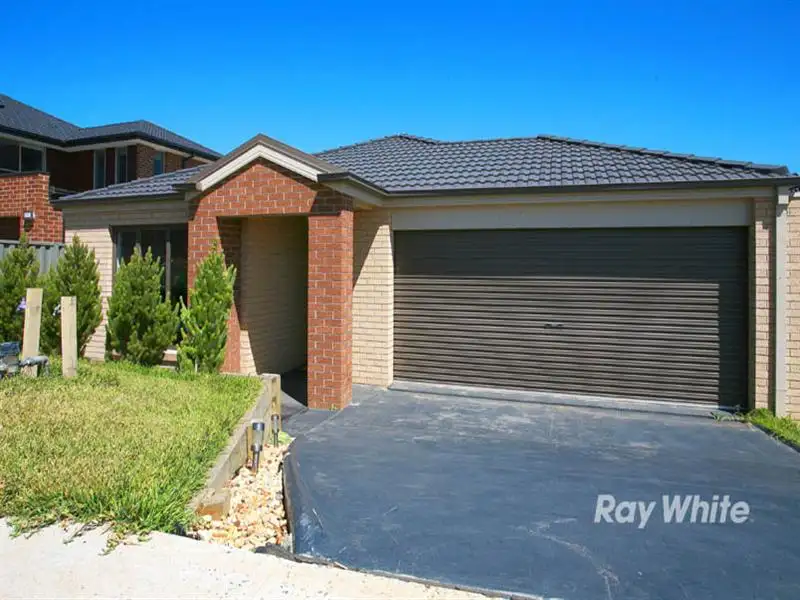 Main view of Homely house listing, 19 Wiltshire Avenue, Cranbourne East VIC 3977
