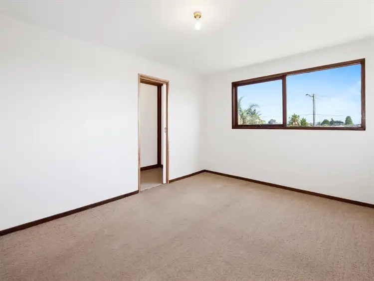 Fifth view of Homely house listing, 7 Lyndale Court, Oakleigh South VIC 3167