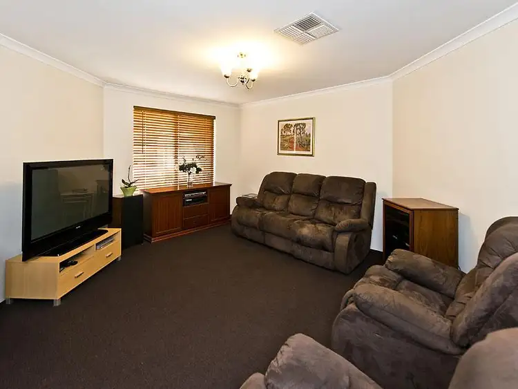 Seventh view of Homely house listing, 31 Urquhart Court, Canning Vale WA 6155