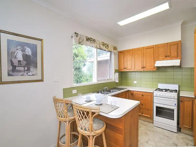 Fifth view of Homely house listing, 8 Holly Court, Mitcham VIC 3132