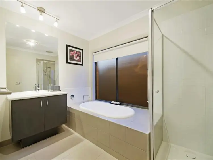 Sixth view of Homely house listing, 2 Emilija Court, Marshall VIC 3216