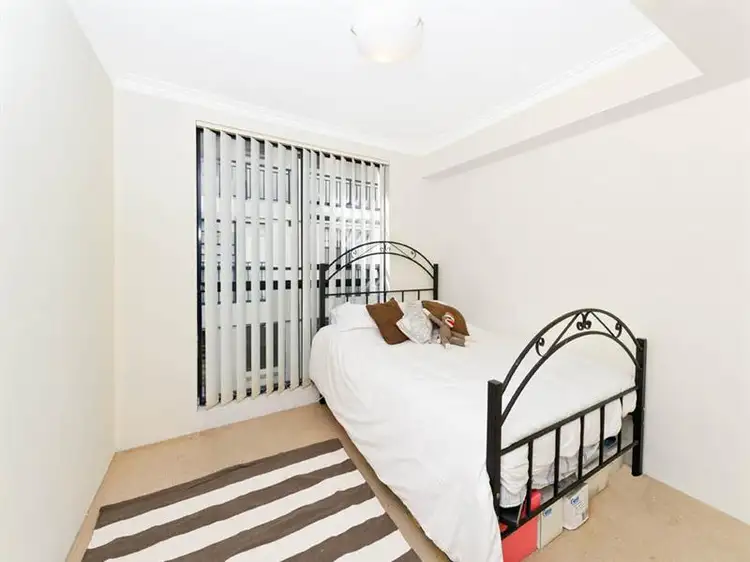 Fifth view of Homely apartment listing, 35/1-35 Pine Street, Chippendale NSW 2008