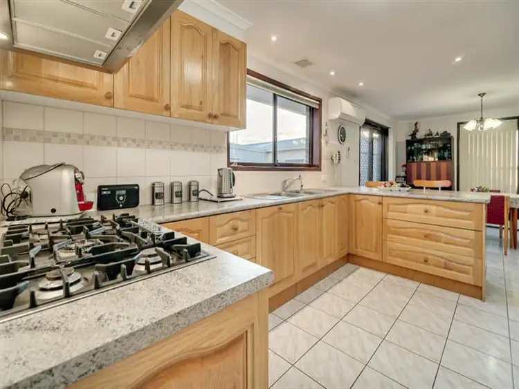 Sixth view of Homely house listing, 17 Karingal Way, Thomastown VIC 3074