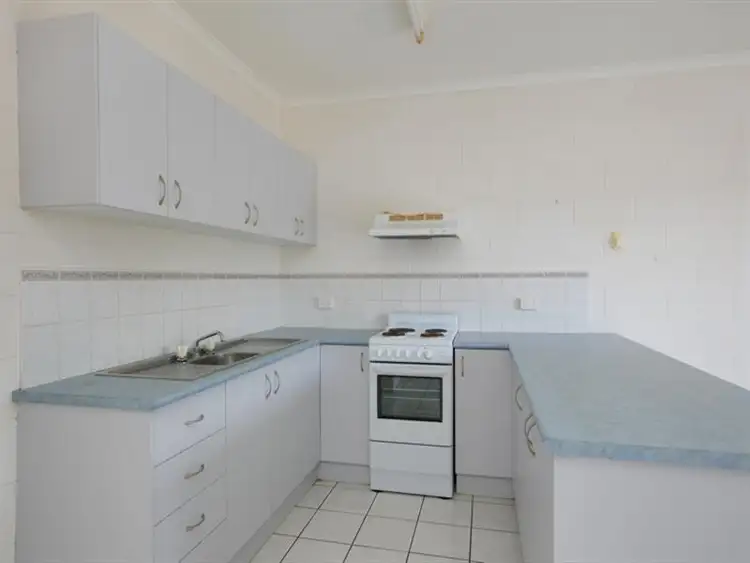 Fifth view of Homely unit listing, 2/24 Hill Street, Manunda QLD 4870