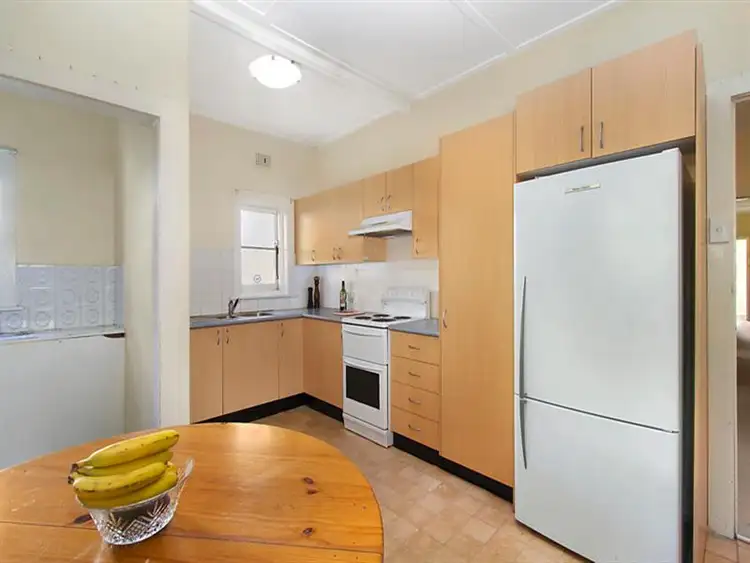 Second view of Homely apartment listing, 3/104 Ramsgate Avenue, Bondi Beach NSW 2026