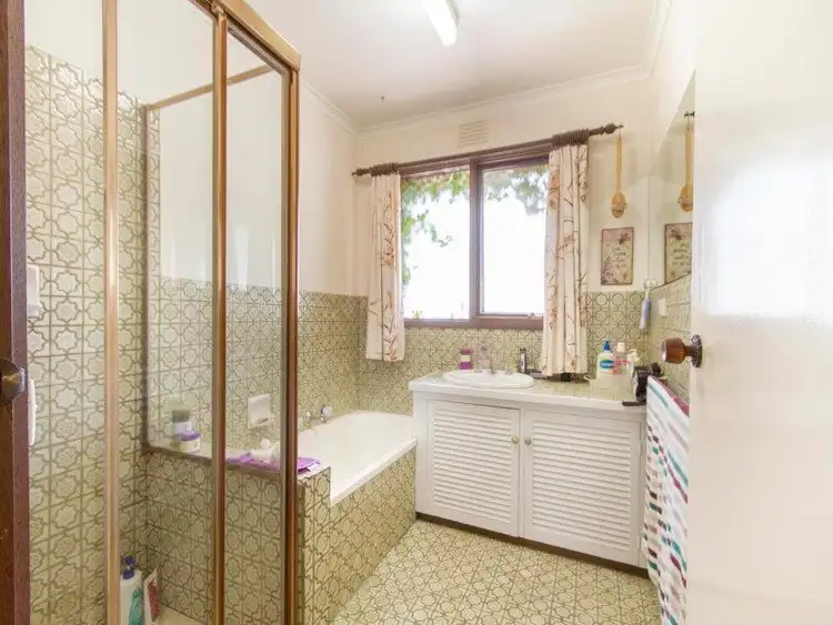 Fifth view of Homely house listing, 16 Taverner Square, Frankston VIC 3199