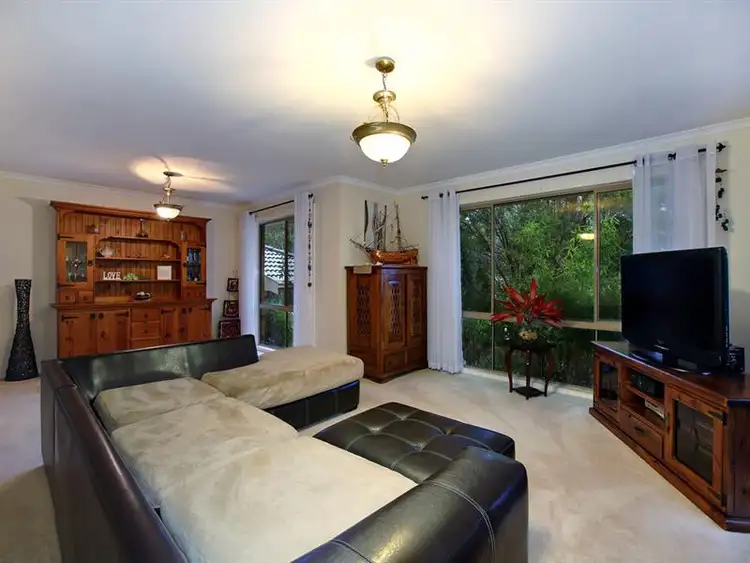 Second view of Homely house listing, 17 SORREL Crescent, Warranwood VIC 3134