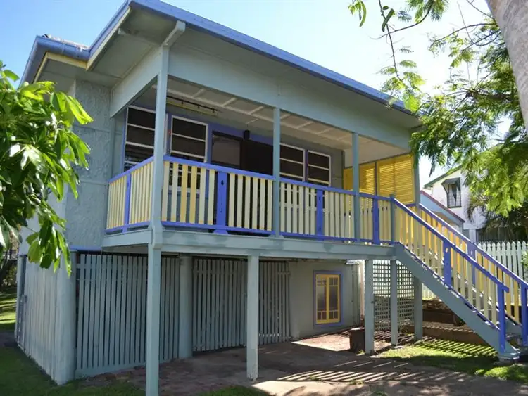6 Pandanus Street, Cooee Bay QLD 4703