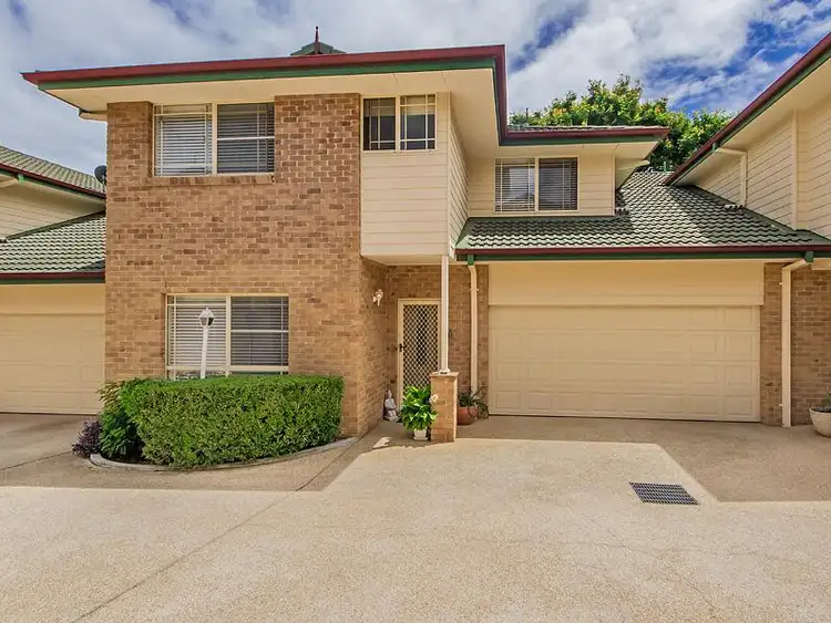 Unit 2/18 Charlton Street, Southport QLD 4215