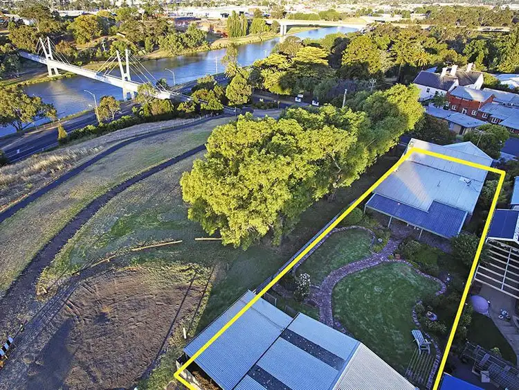2 Riverview Terrace, Belmont VIC 3216