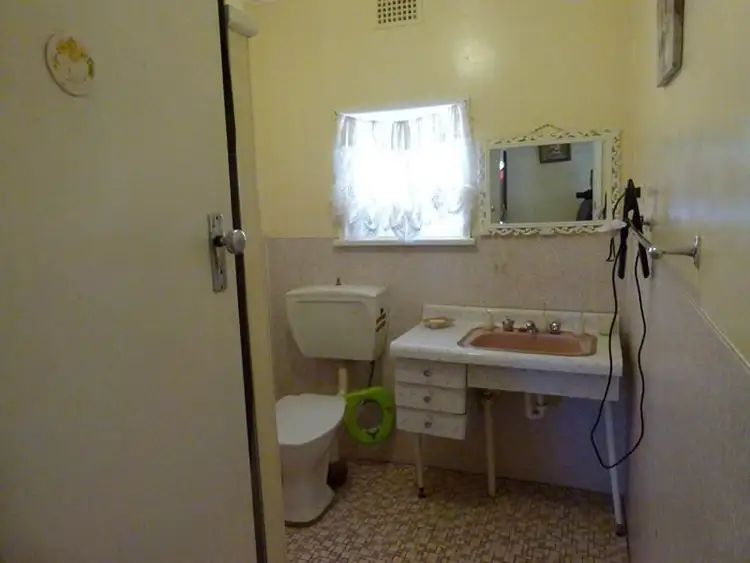 Seventh view of Homely house listing, 24 Johnson Street, Forbes NSW 2871