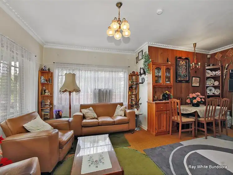 Second view of Homely house listing, 20 Keats Avenue, Kingsbury VIC 3083