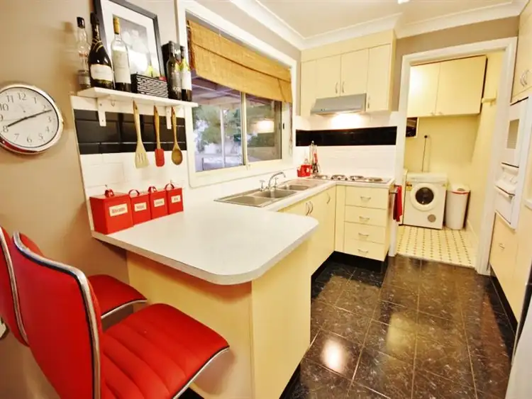 Seventh view of Homely house listing, 37 McNarry Place, Young NSW 2594