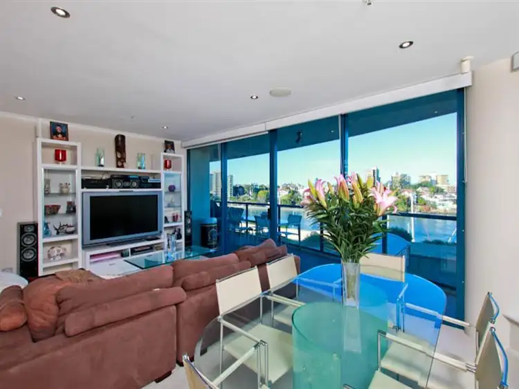 Sixth view of Homely apartment listing, 22/8 Goodwin Street, Kangaroo Point QLD 4169
