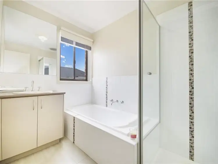 Seventh view of Homely house listing, 6 Sherry Court, Bannockburn VIC 3331