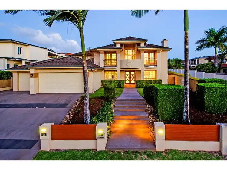 24 Sunset Place, Carindale QLD 4152