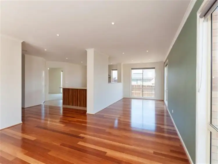 Fifth view of Homely house listing, 8 Strathallan Grove, Craigieburn VIC 3064