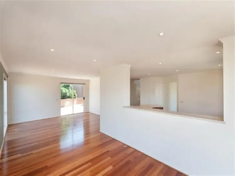 Sixth view of Homely house listing, 8 Strathallan Grove, Craigieburn VIC 3064