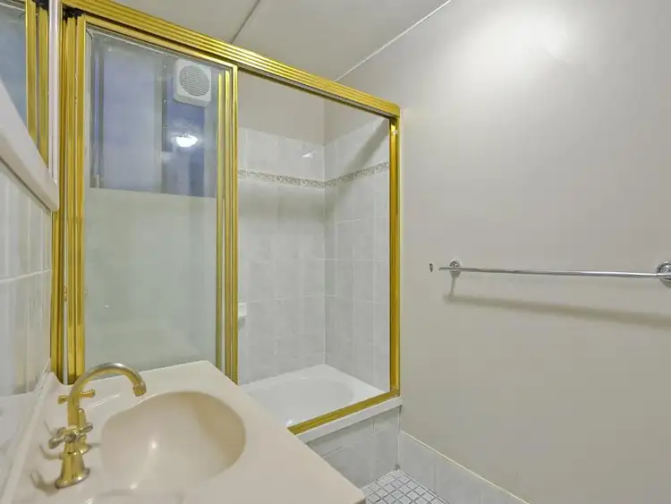 Seventh view of Homely apartment listing, 574 BOUNDARY Street, Spring Hill QLD 4000