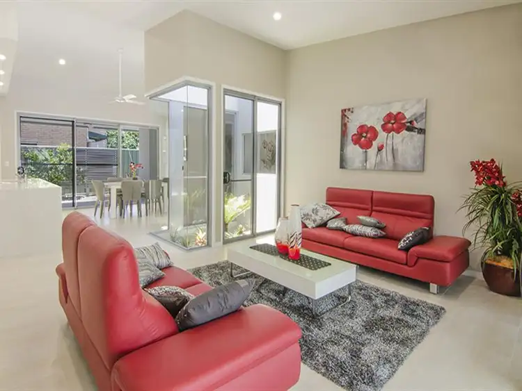 1/18 Eckersley Avenue, Buderim QLD 4556
