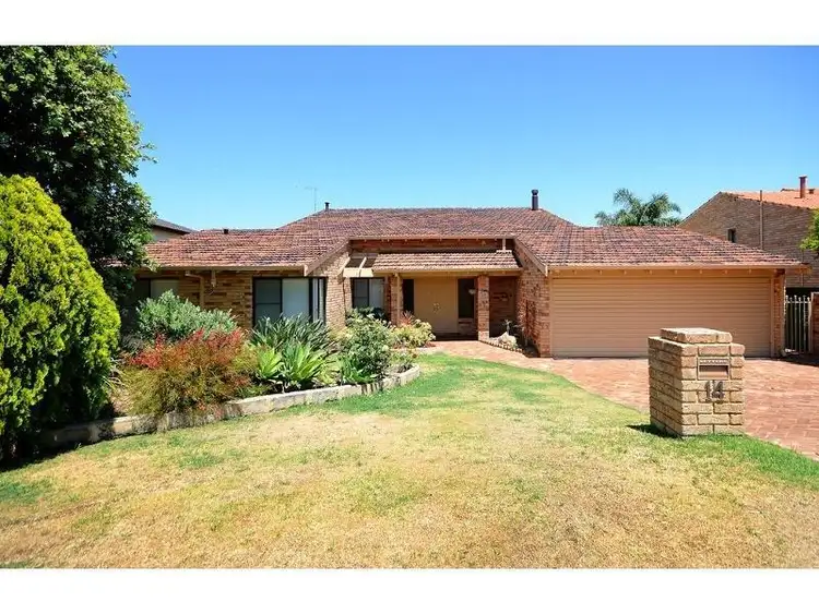 14 Cressbrook Way, Carine WA 6020