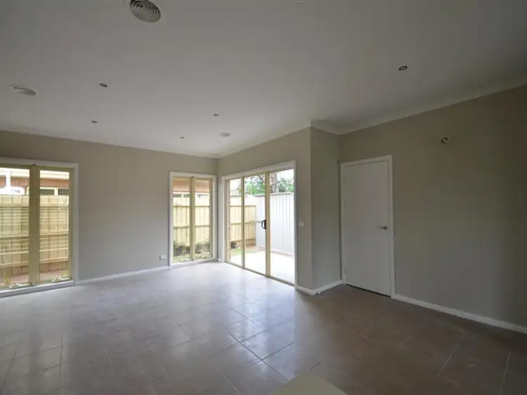 Fifth view of Homely townhouse listing, 1/9 Kelvin Grove, South Morang VIC 3752