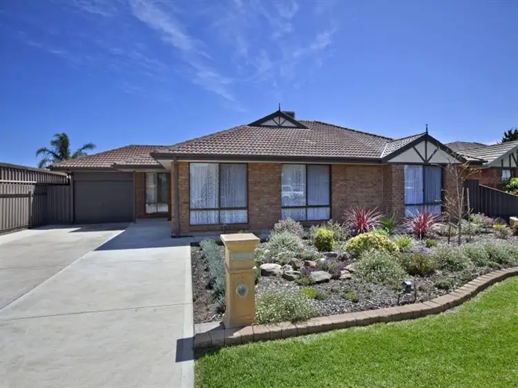 17 Redford Court, Paralowie SA 5108