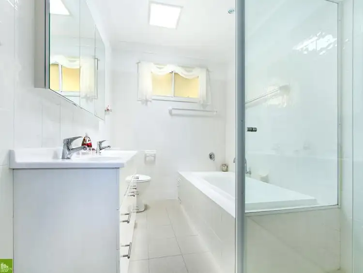 Fifth view of Homely house listing, 32 Gerard Avenue, Farmborough Heights NSW 2526