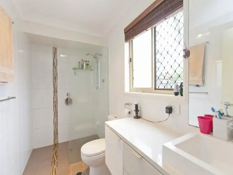 Sixth view of Homely house listing, 5 Canning Close, Wynnum West QLD 4178