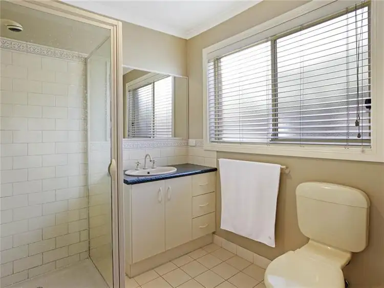 Seventh view of Homely house listing, 5 Keen Place, Lara VIC 3212