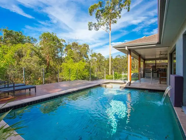 8 Grandis Court, Cashmere QLD 4500