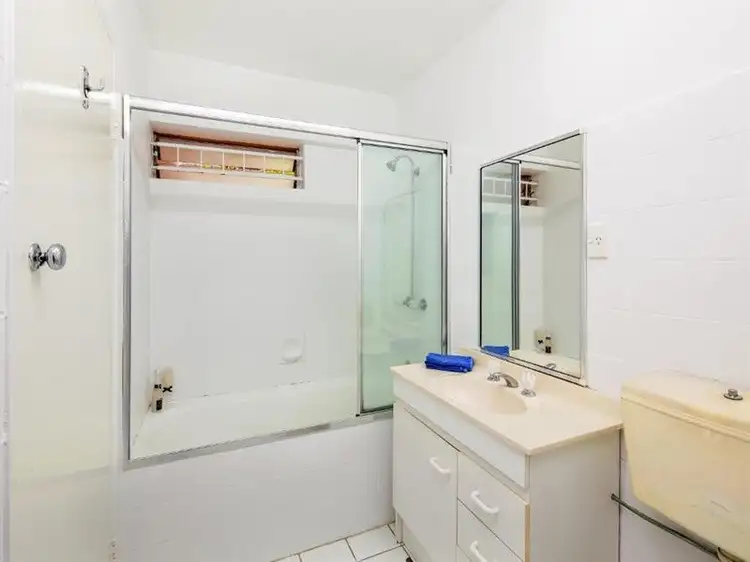 Sixth view of Homely apartment listing, 4/44 O'Connell Street, Kangaroo Point QLD 4169